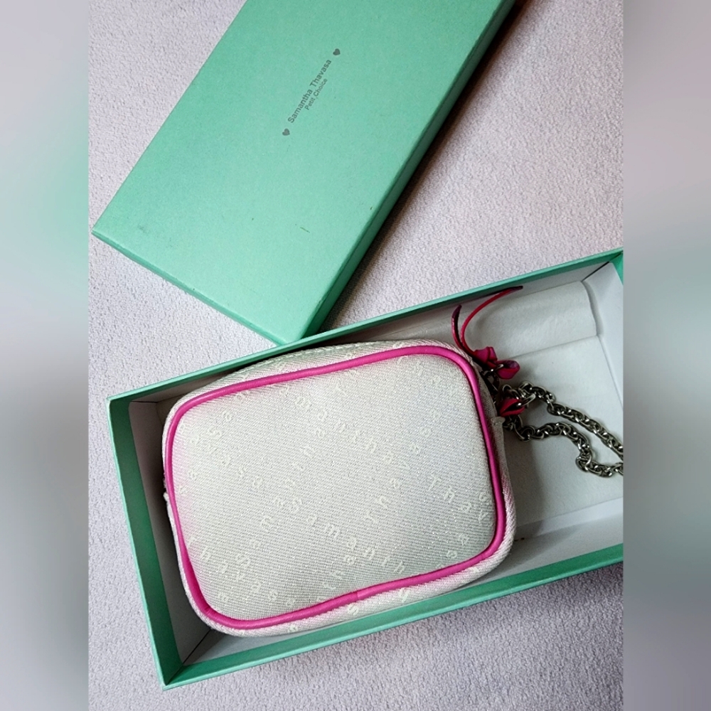 Samantha Thavasa Small Pouch NEW with Box